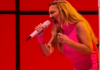 Amaia Montero vuelve a La Oreja de Van Gogh, desafina, lo reconoce ella misma y aun así 30.000 personas se lo pasan en grande Amaia Montero regreso La Oreja de Van Gogh Bilbao desafinando