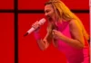 Amaia Montero vuelve a La Oreja de Van Gogh, desafina, lo reconoce ella misma y aun así 30.000 personas se lo pasan en grande Amaia Montero regreso La Oreja de Van Gogh Bilbao desafinando