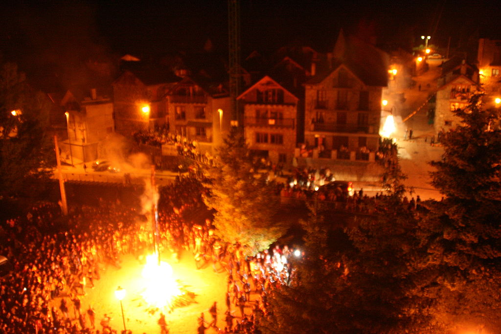 La hougera de Isil en Lleida conocidas como "Les Falles"